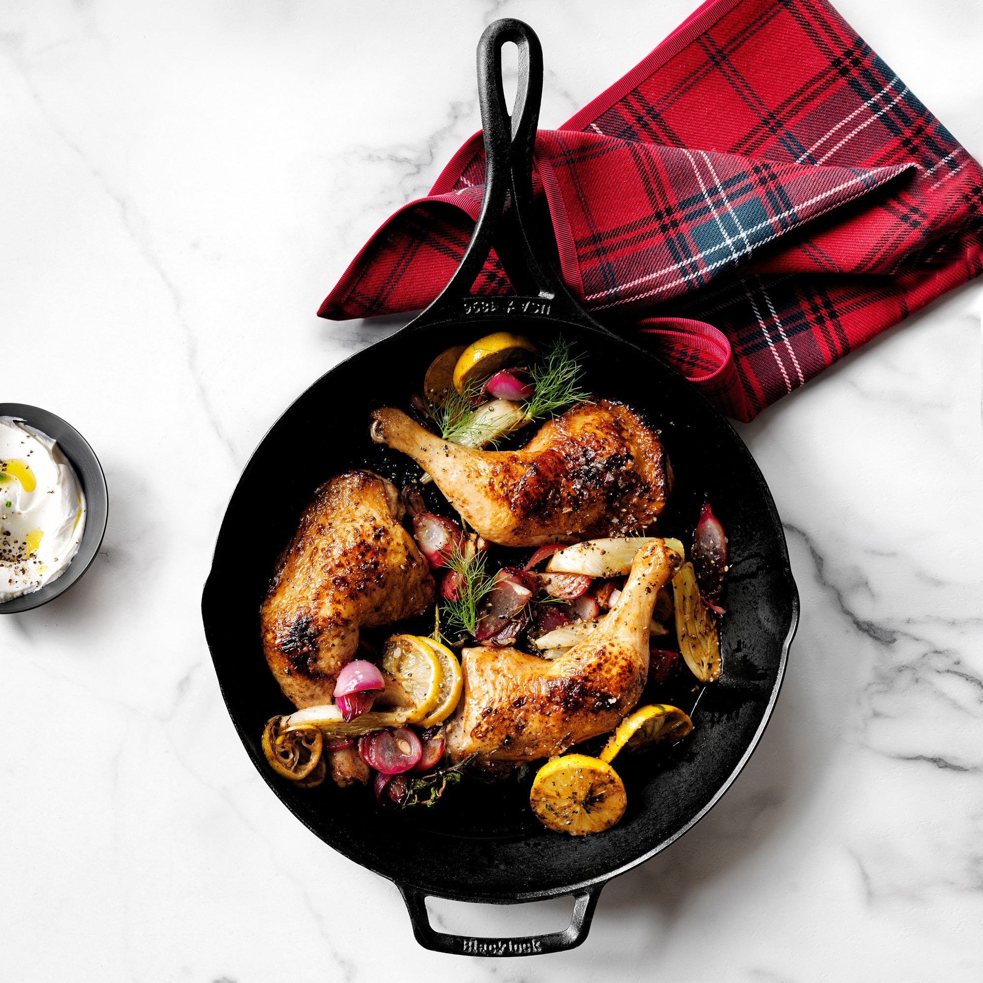 Lodge Blacklock Seasoned Cast Iron 3-Piece Skillet Set