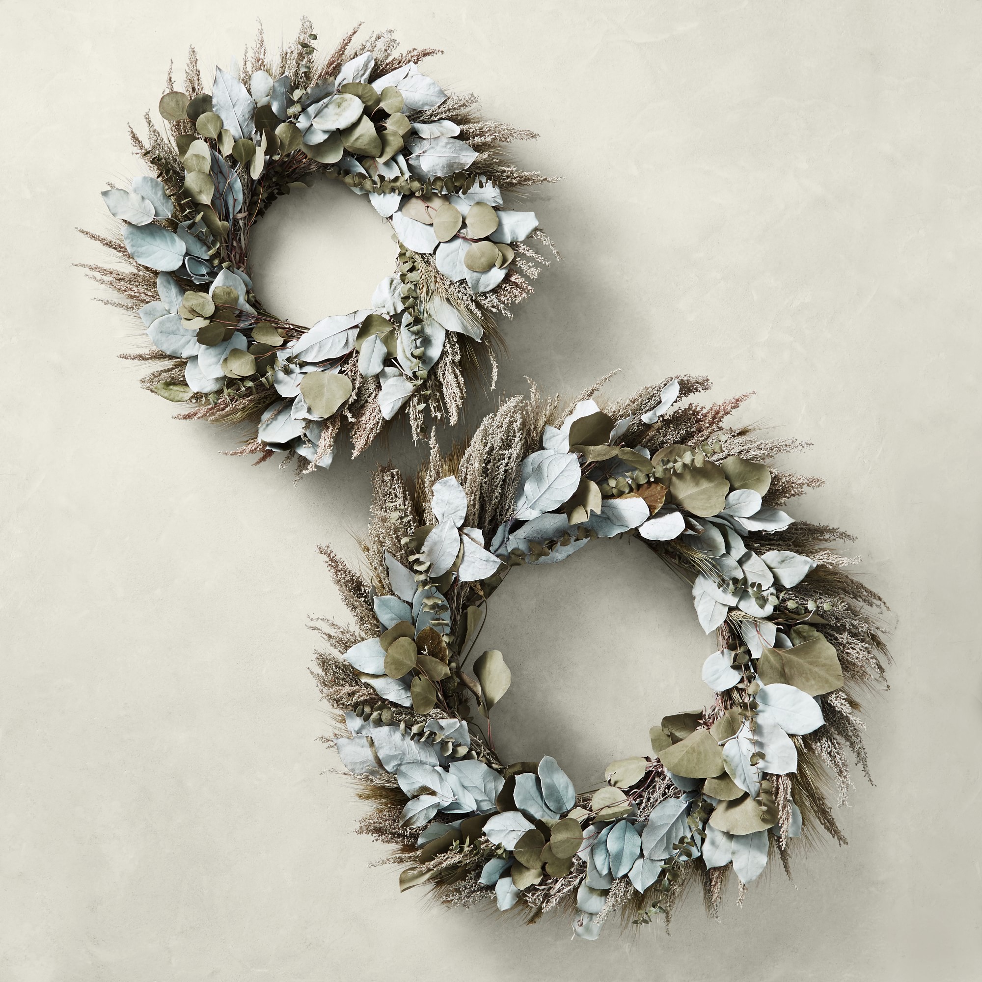 Painted Salal and Eucalyptus Live Wreath