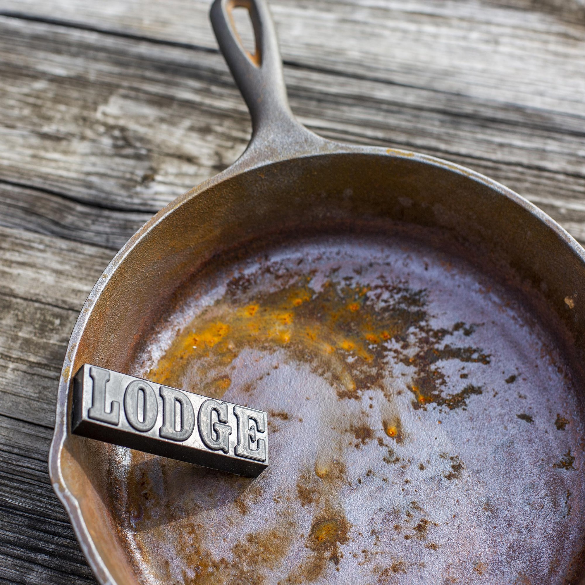Lodge Rust Eraser