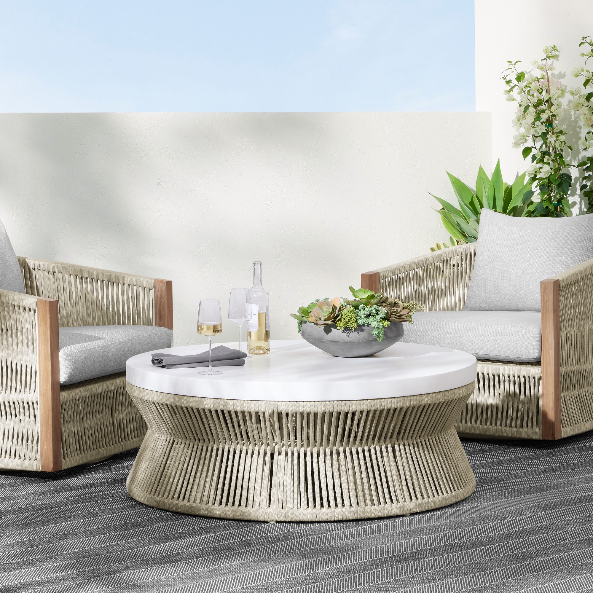 Pasadena Outdoor Fiberstone and Rope Round Coffee Table (44