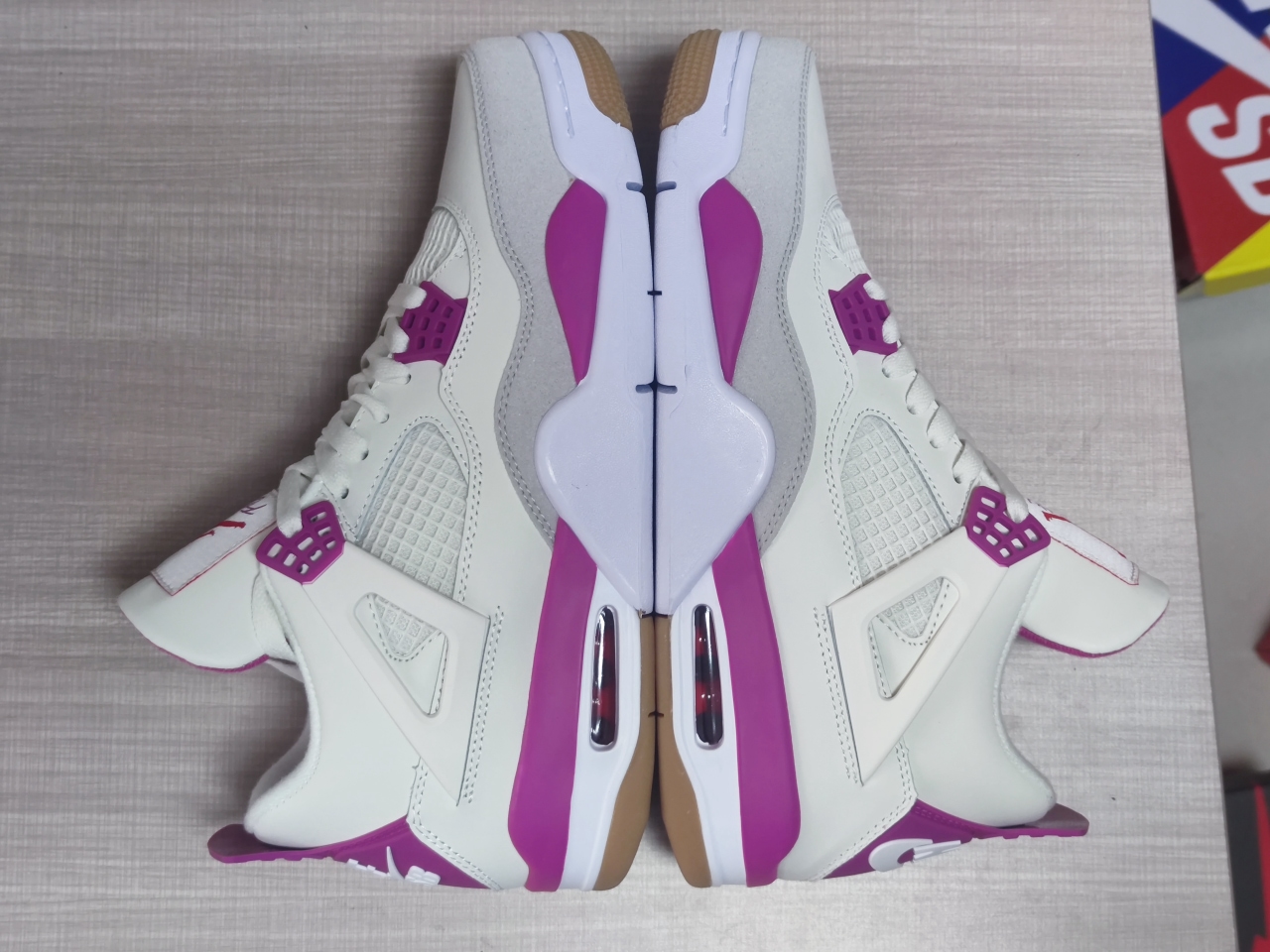 Jordan 4 Retro SB Pink