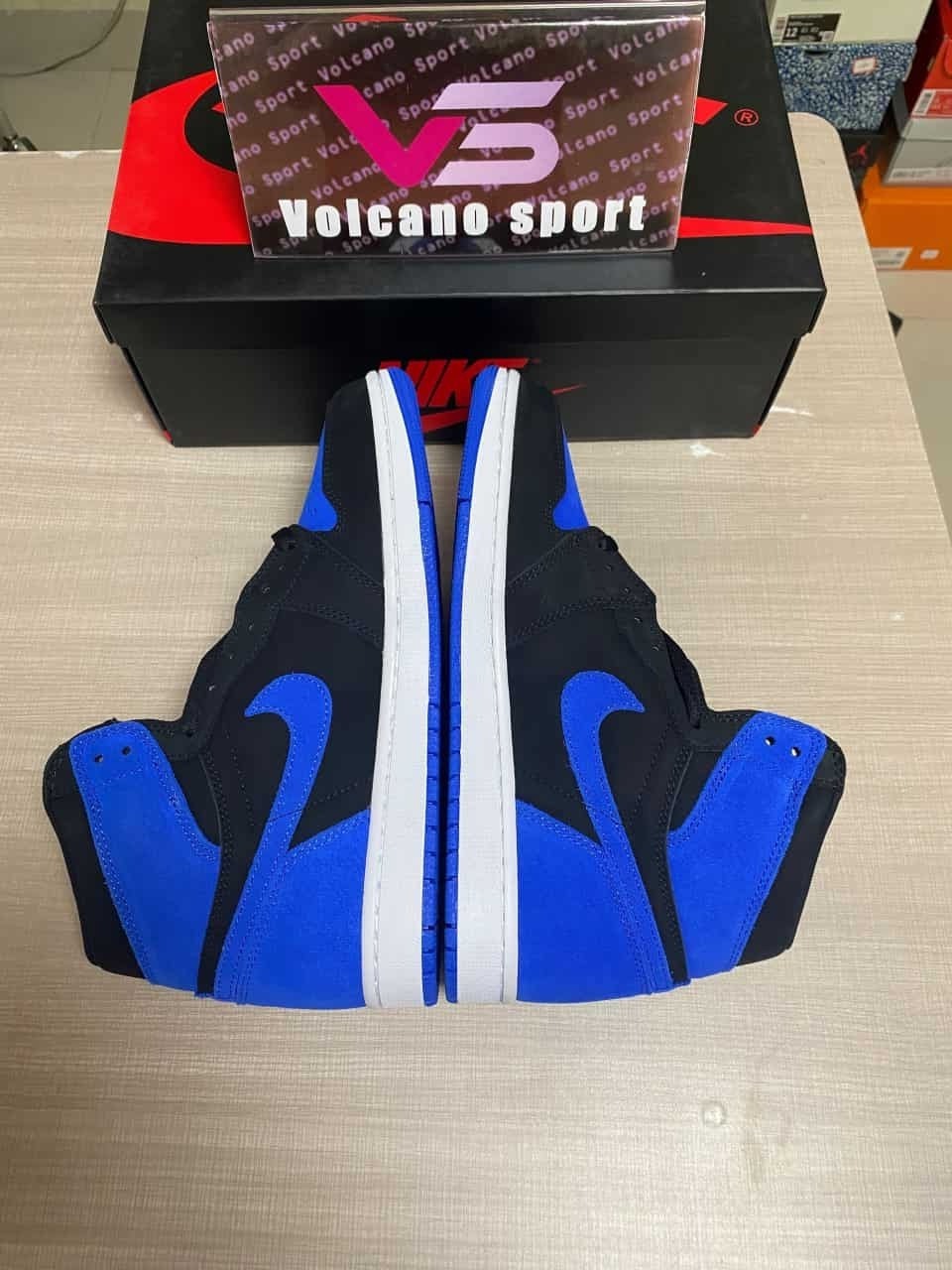 Jordan 1 Retro High OG Royal Reimagined DZ5485-042