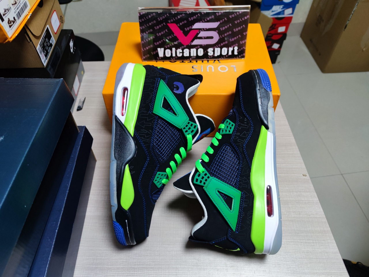 Jordan 4 Retro Doernbecher  408452-015