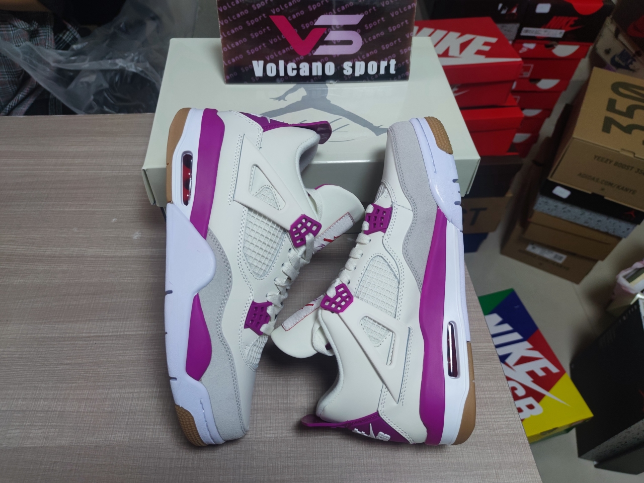 Jordan 4 Retro SB Pink