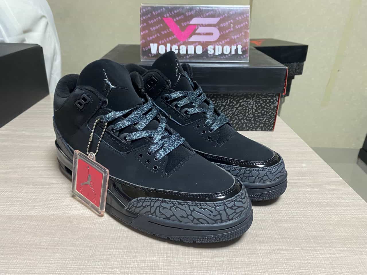 Jordan 3 Retro Black Cat 136064-002