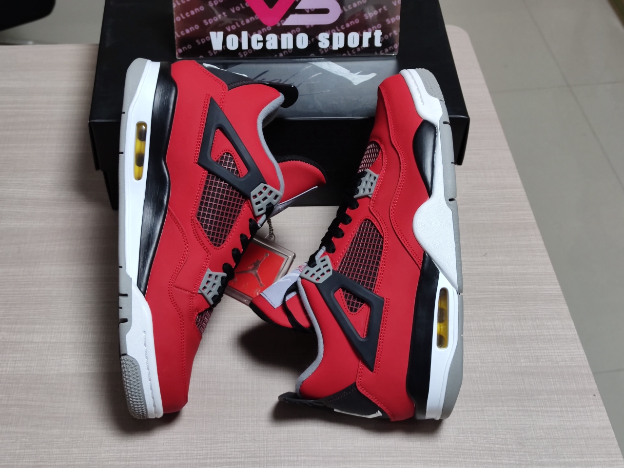 Jordan 4 Retro Toro Bravo 308497 603