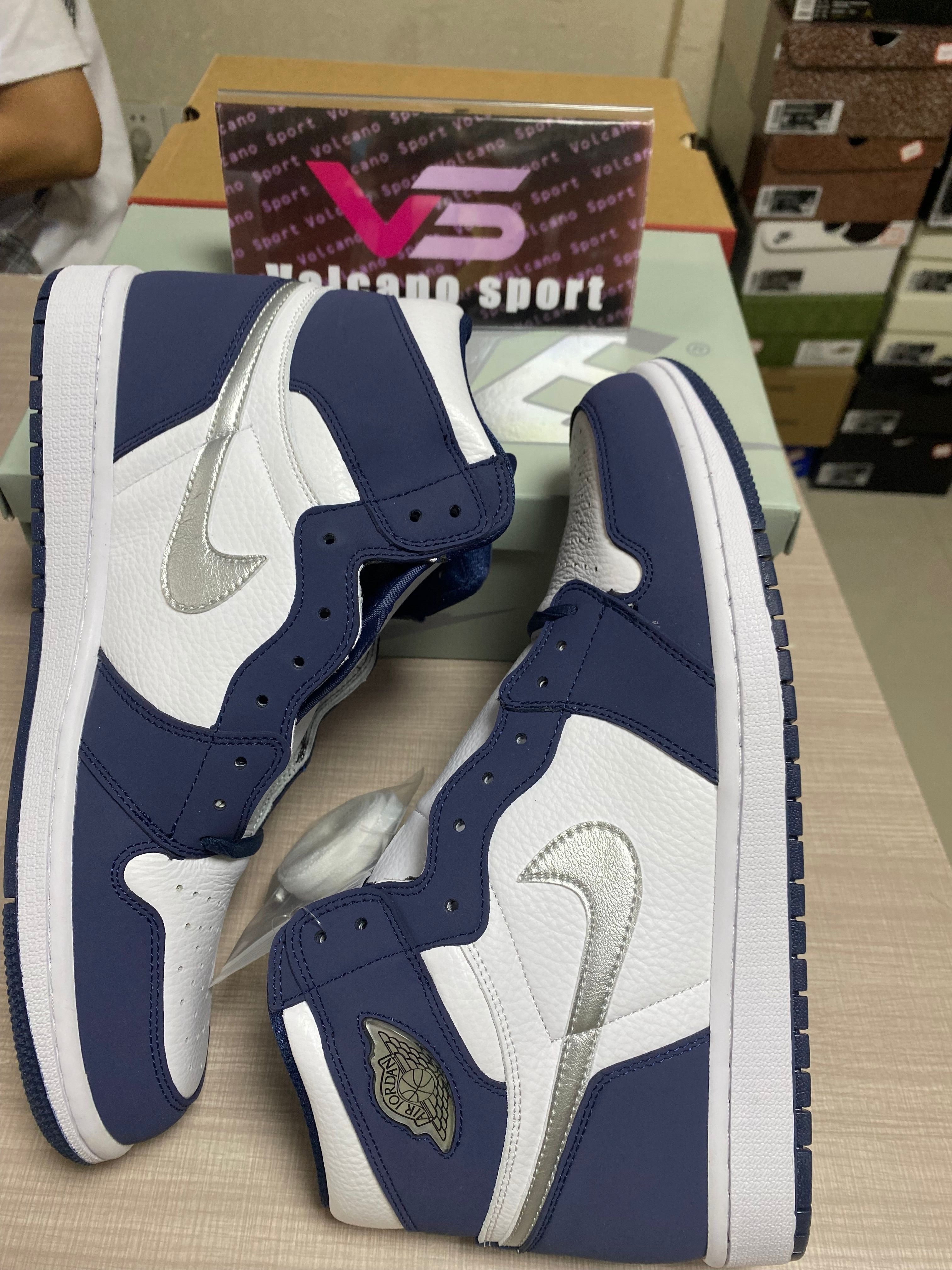 Jordan 1 Retro High OG Japan Navy (2001) DC1788-100