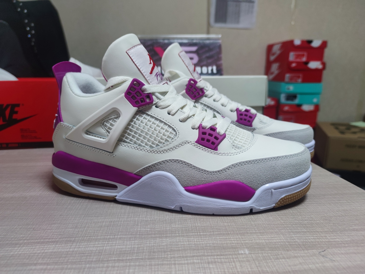 Jordan 4 Retro SB Pink