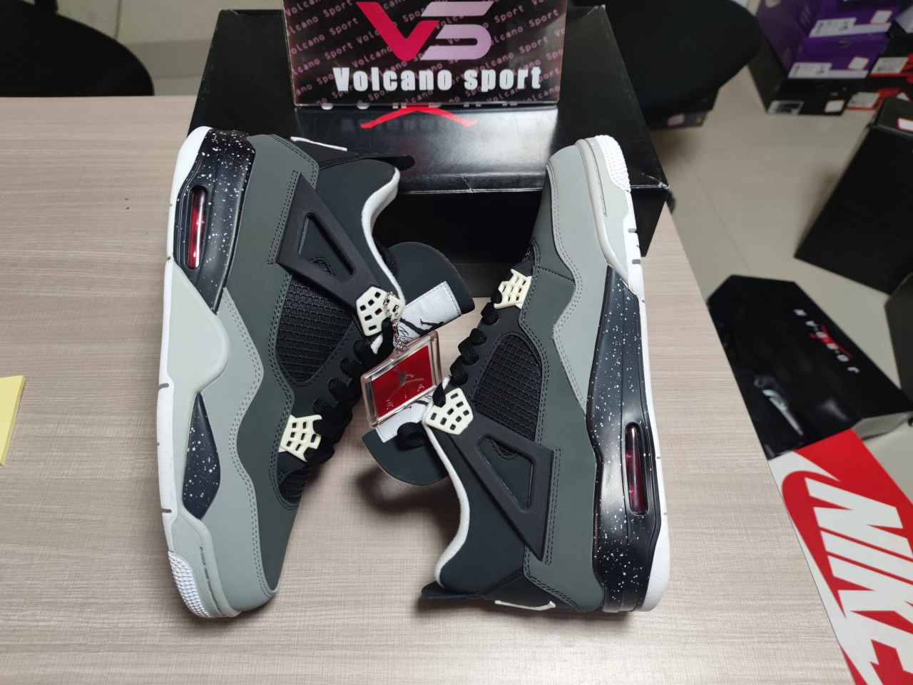 Jordan 4 Retro Fear Pack