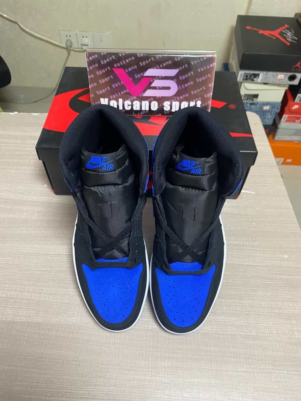 Jordan 1 Retro High OG Royal Reimagined DZ5485-042