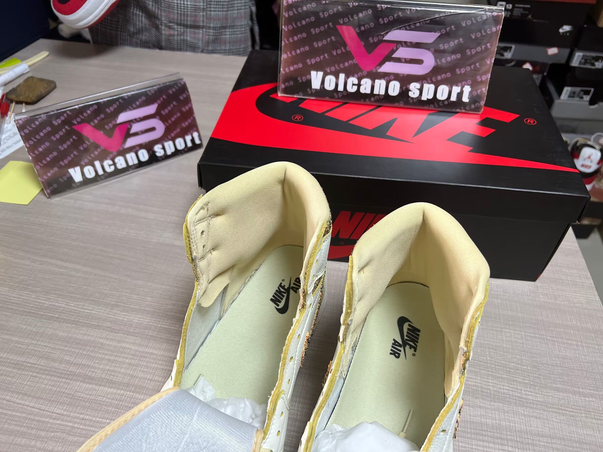 Jordan 1 Retro High OG Craft Vibrations Of Naija FD8631-100