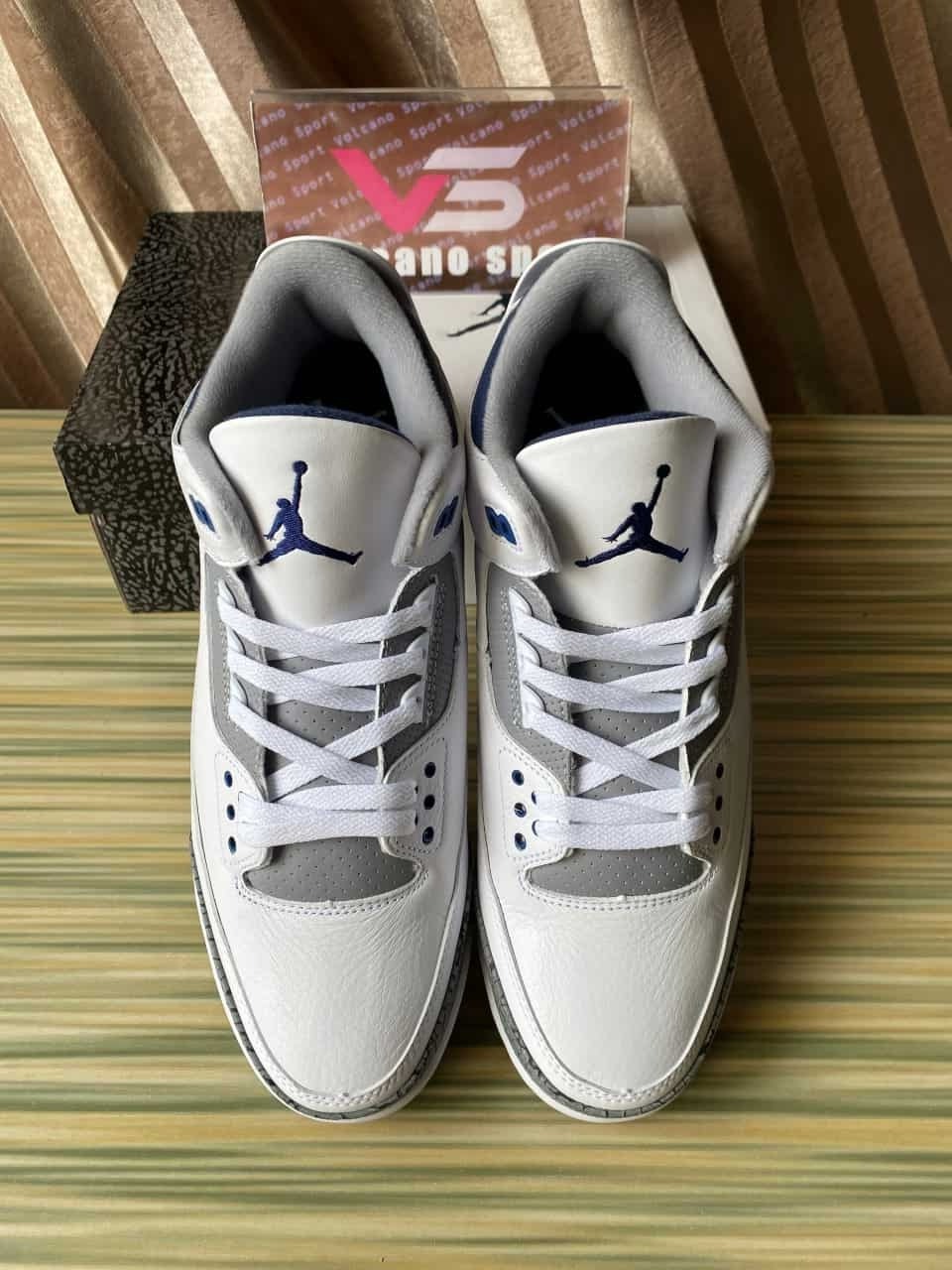 Jordan 3 Retro Midnight Navy CT8532-140