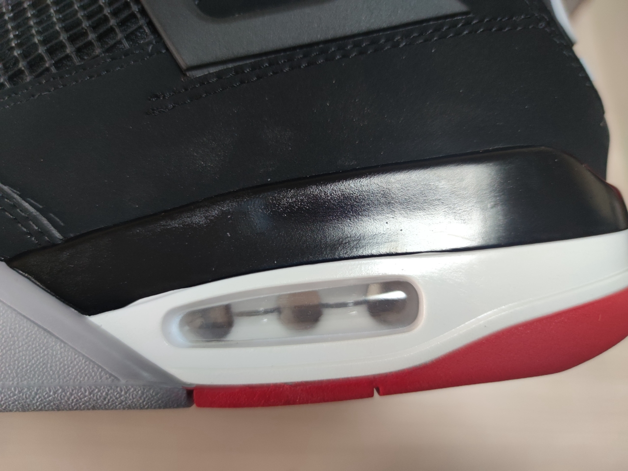 Air Jordan 4 Bred 308497-060