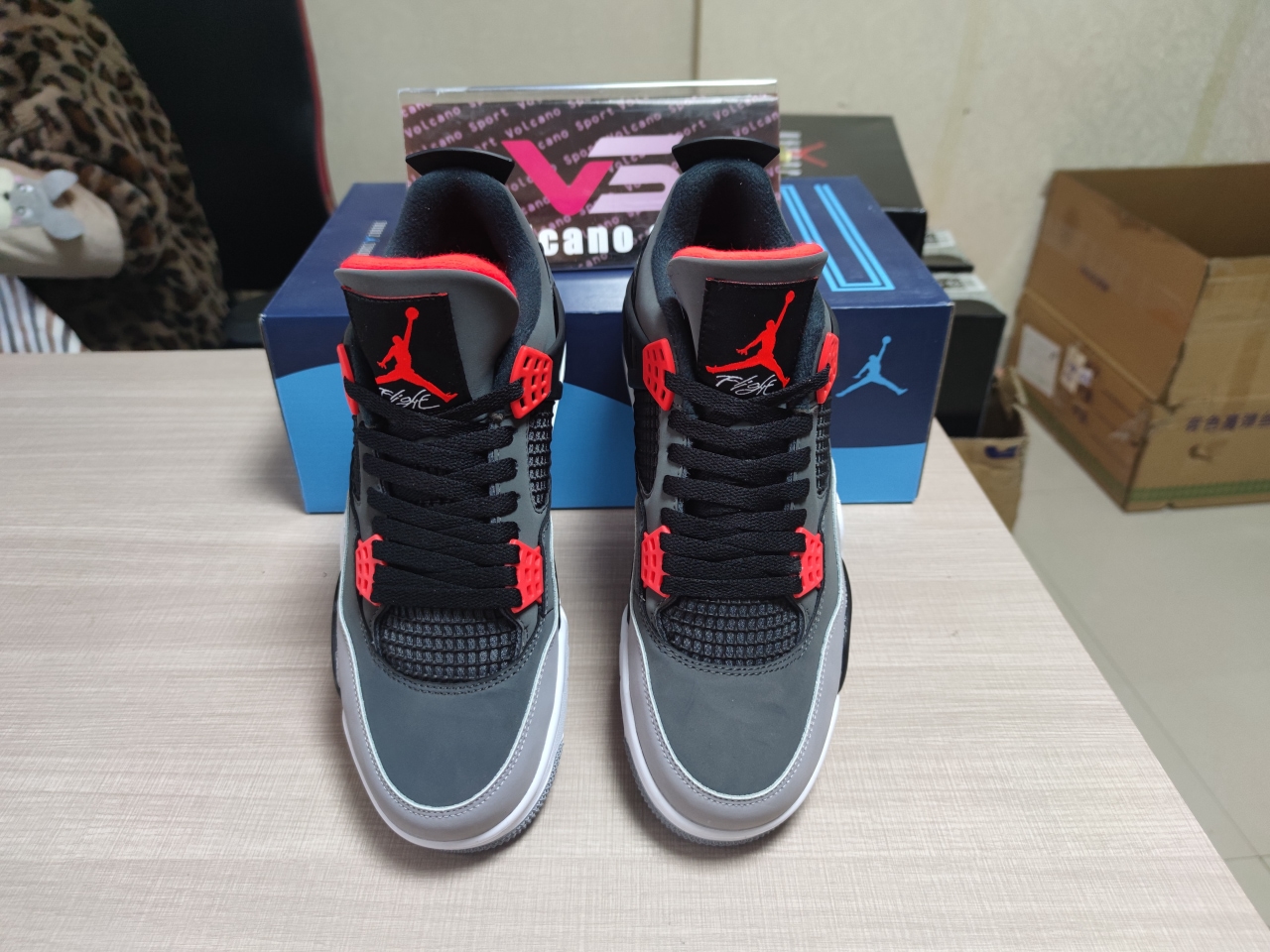 Jordan 4 Retro Infrared DH6927-061