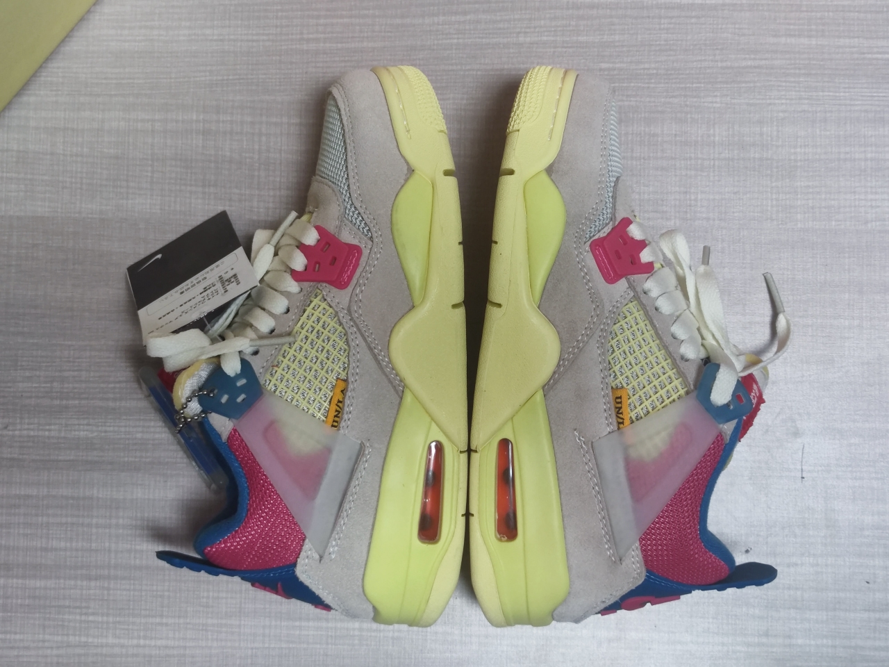 Jordan 4 Retro Union Guava Ice DC9533-800