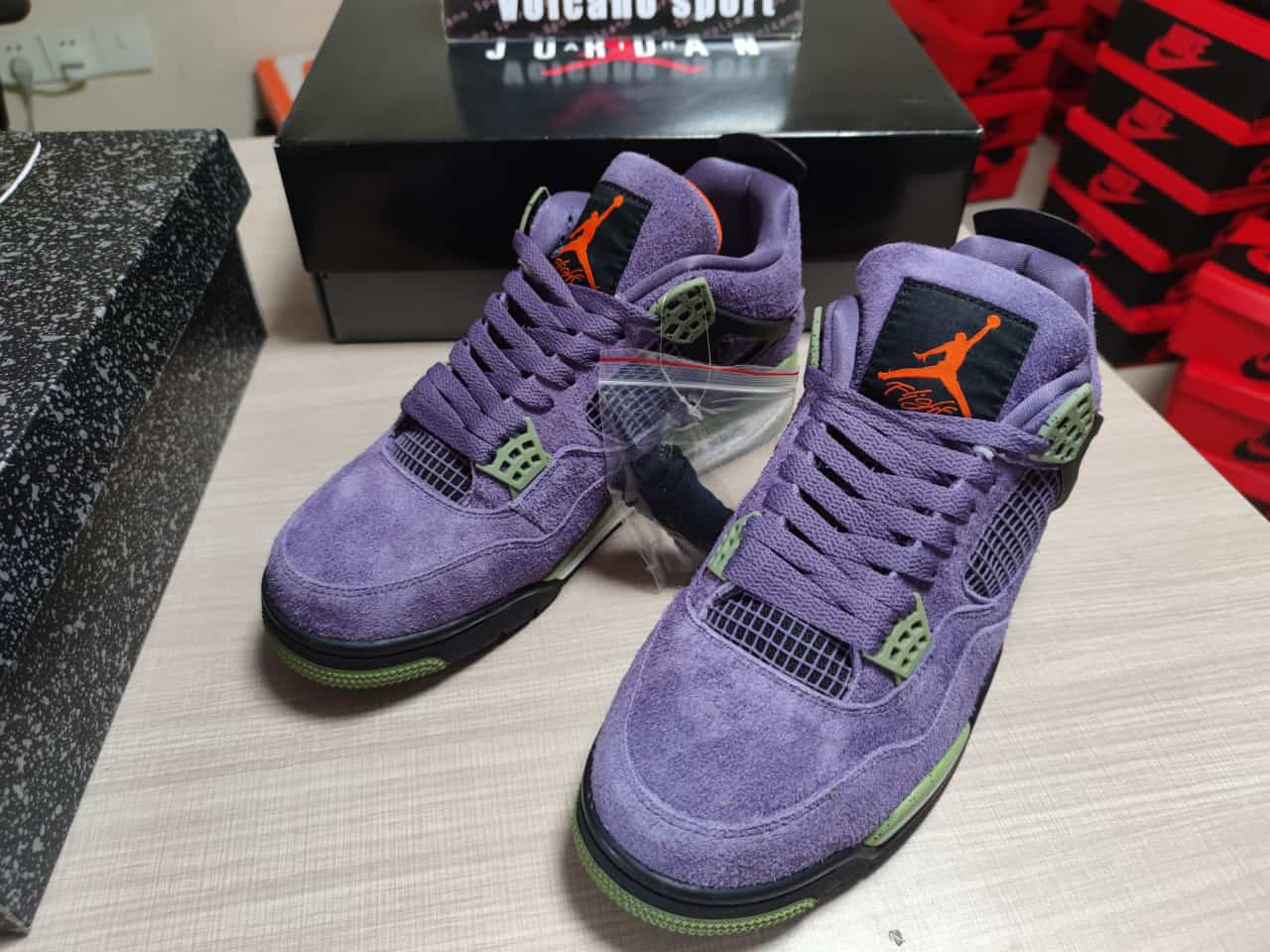Jordan 4 WMNS “Canyon Purple”AQ9129-500