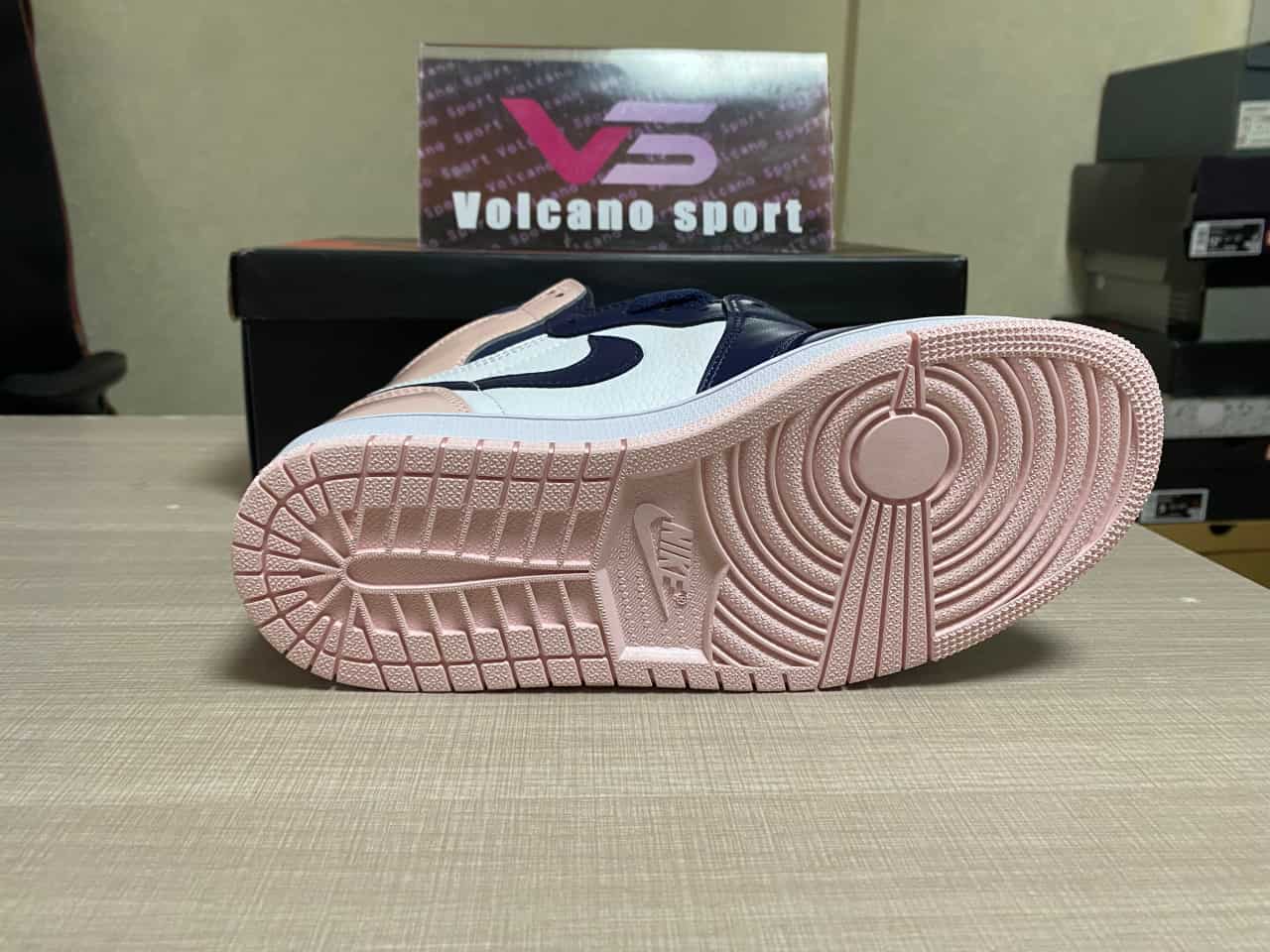 Jordan 1 Retro High OG Atmosphere DD9335-641