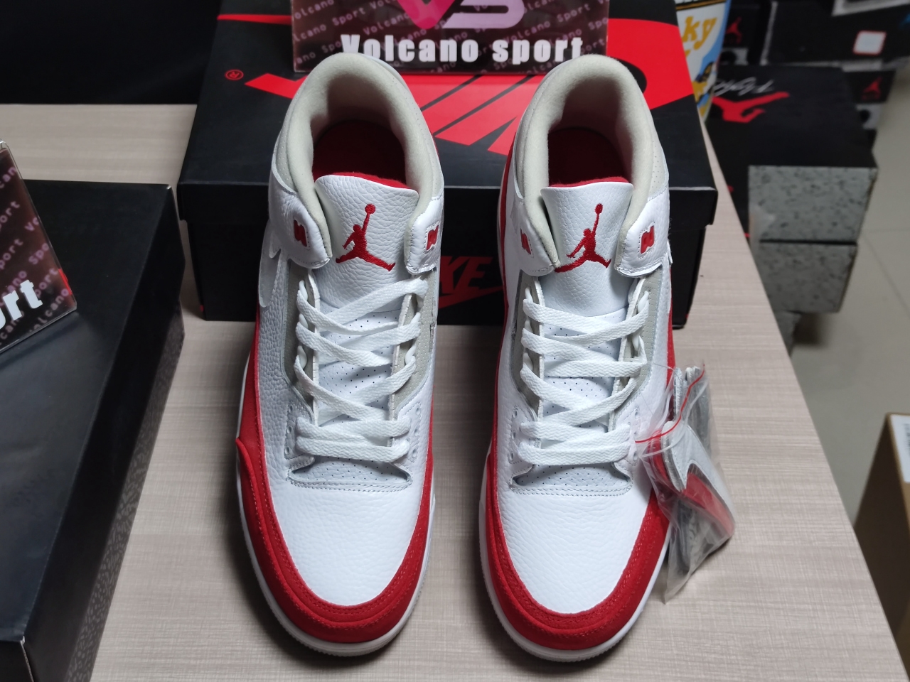 Jordan 3 Retro Tinker White University Red CJ0939 100