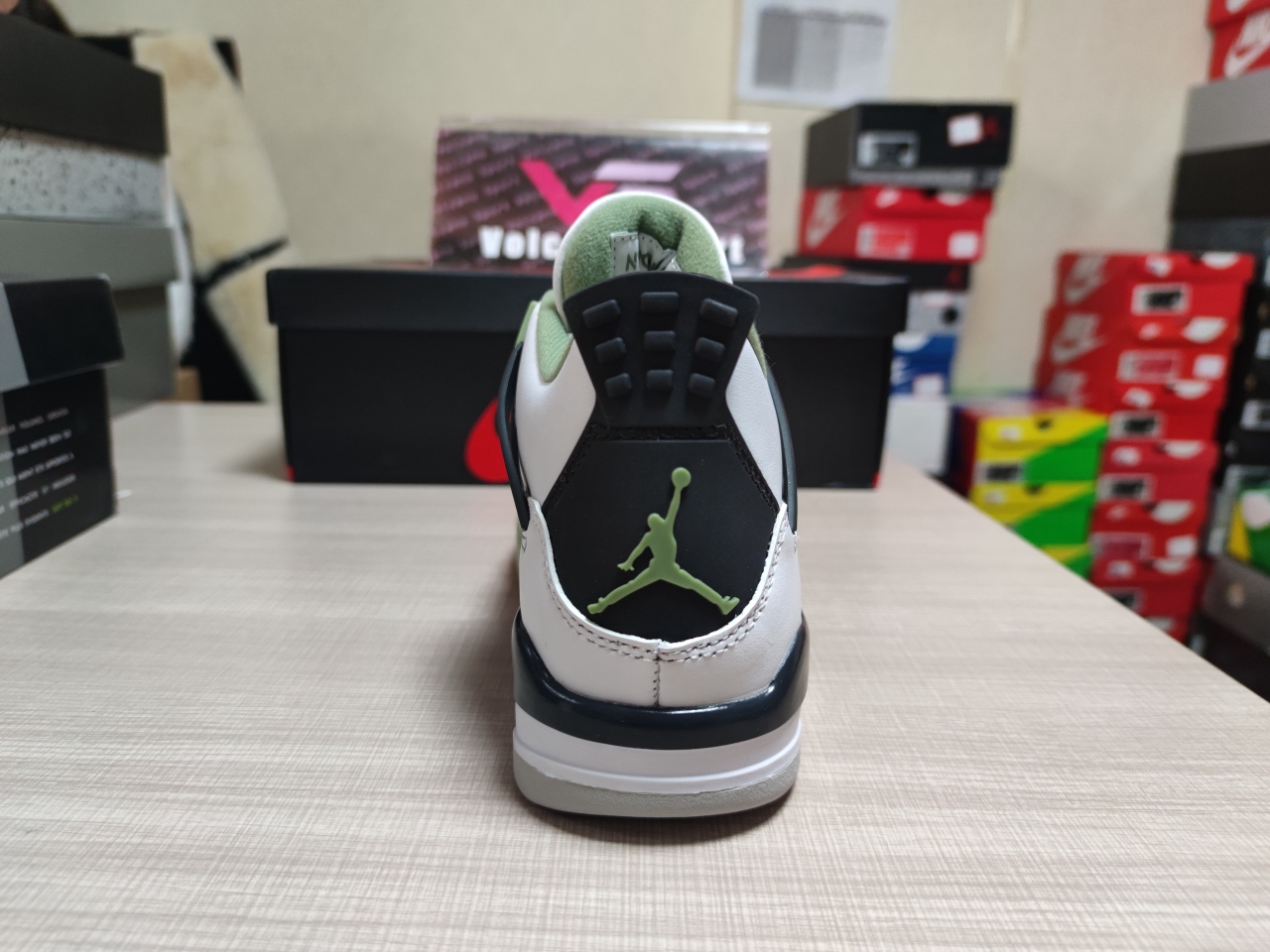 Jordan 4 Retro Seafoam AQ9129 103