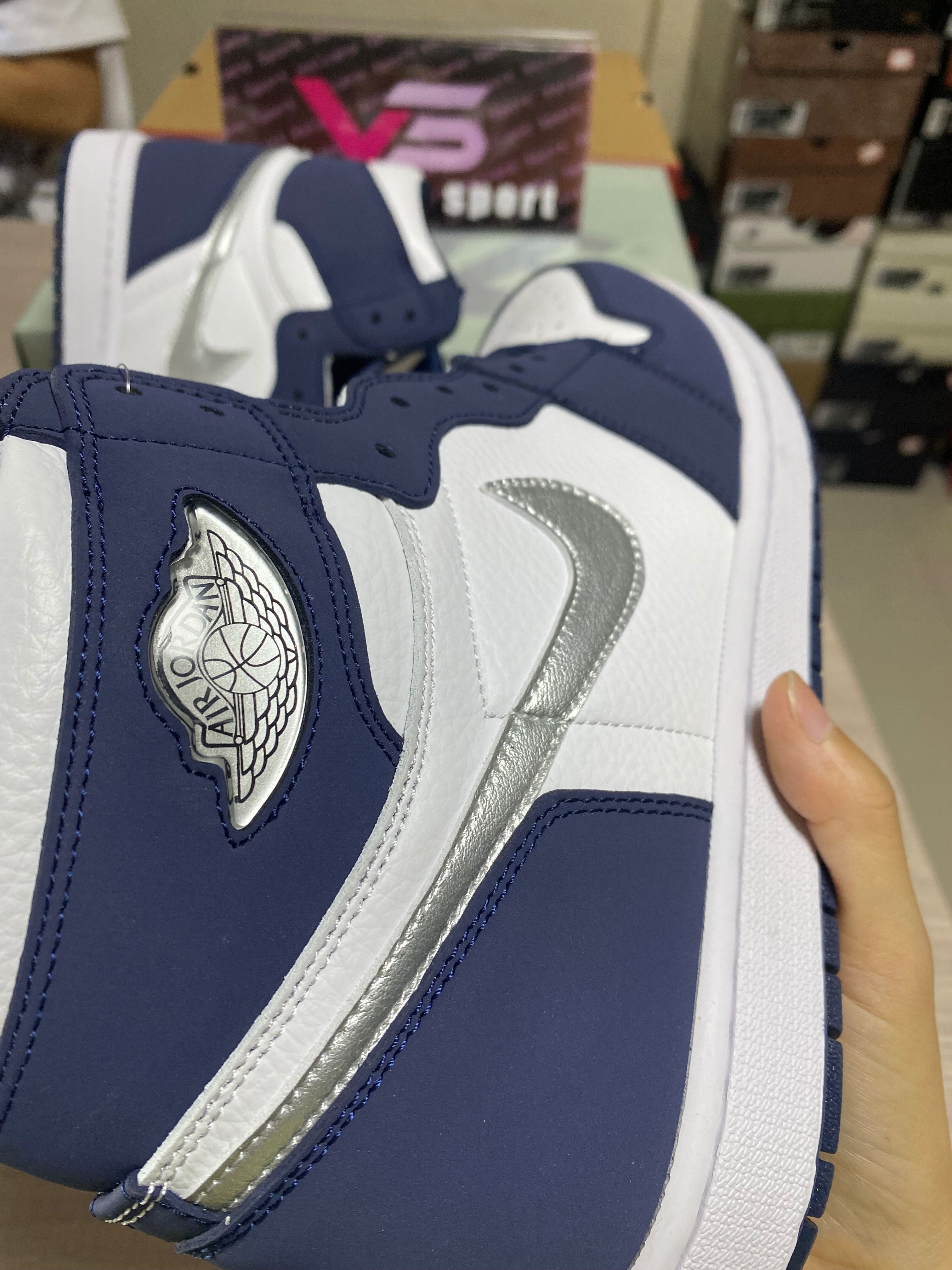 Jordan 1 Retro High OG Japan Navy (2001) DC1788-100