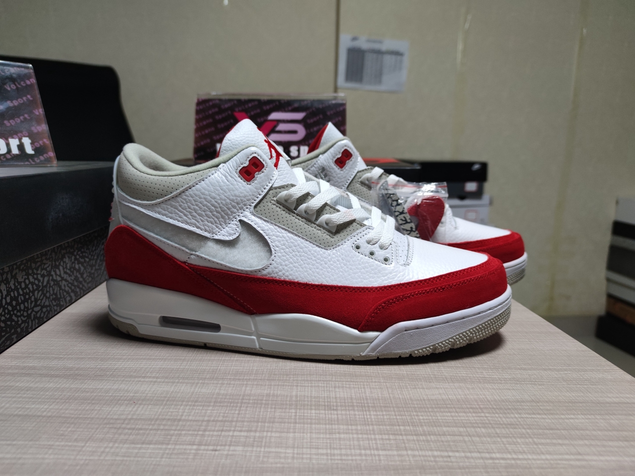 Jordan 3 Retro Tinker White University Red CJ0939 100