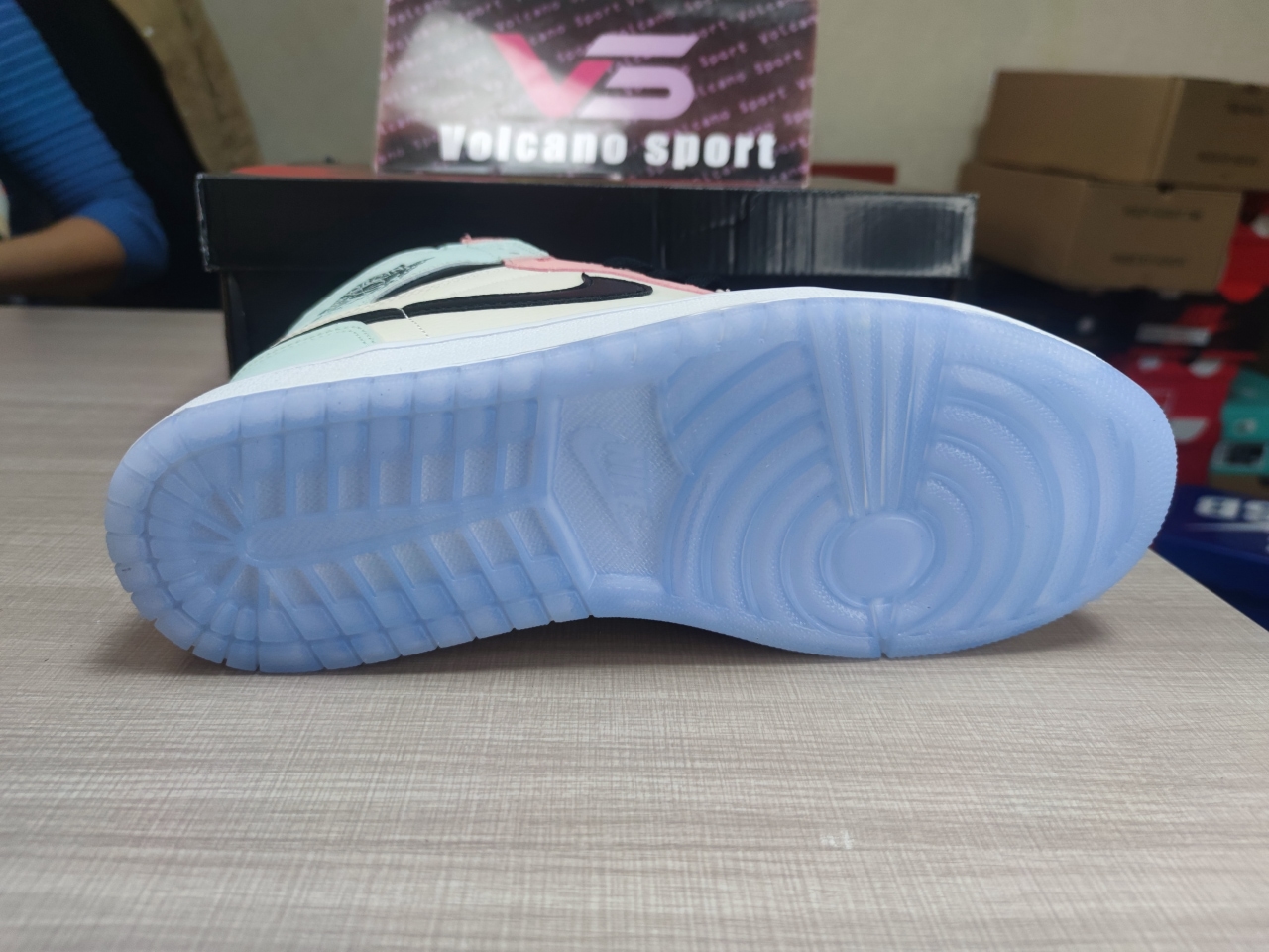 Jordan 1 High Zoom Air CMFT Easter CT0979 101