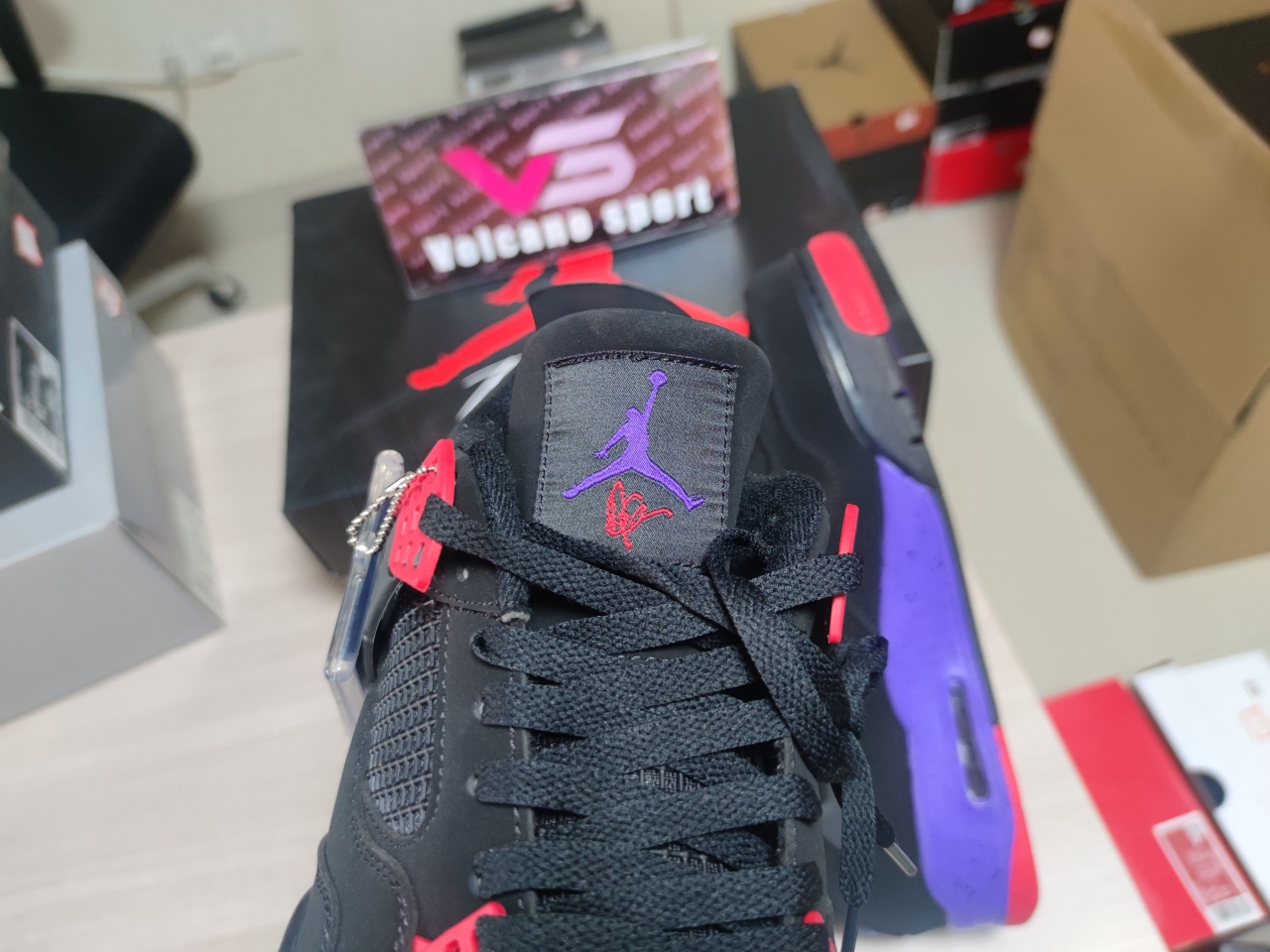 Jordan 4 Retro Raptors Drake OVO AQ3816-056