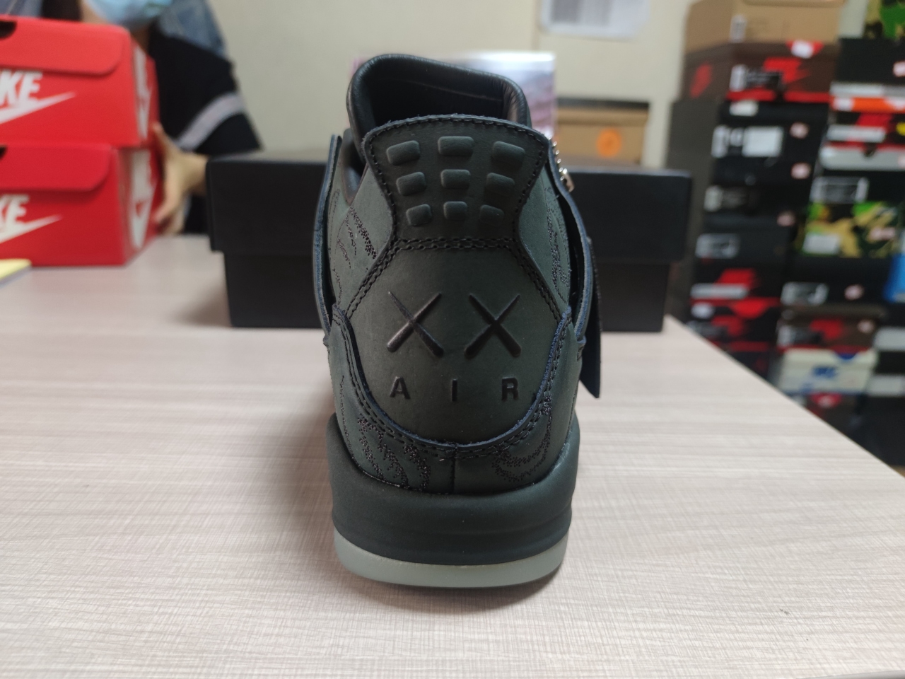 Jordan 4 Retro Kaws Black 930155-001