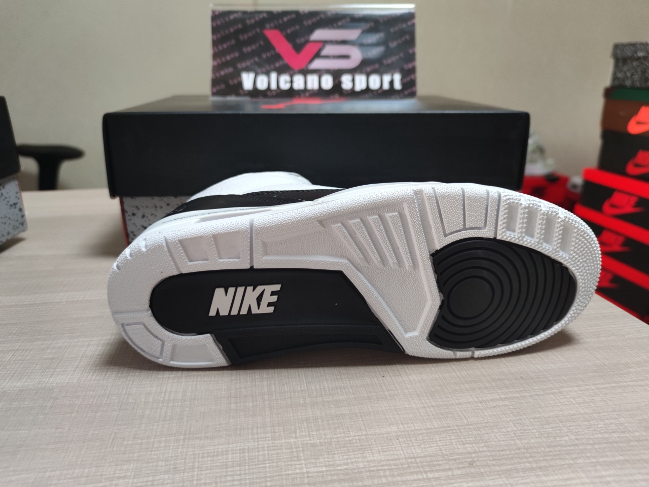 Fragment Design x Air Jordan 3 DA3595-100