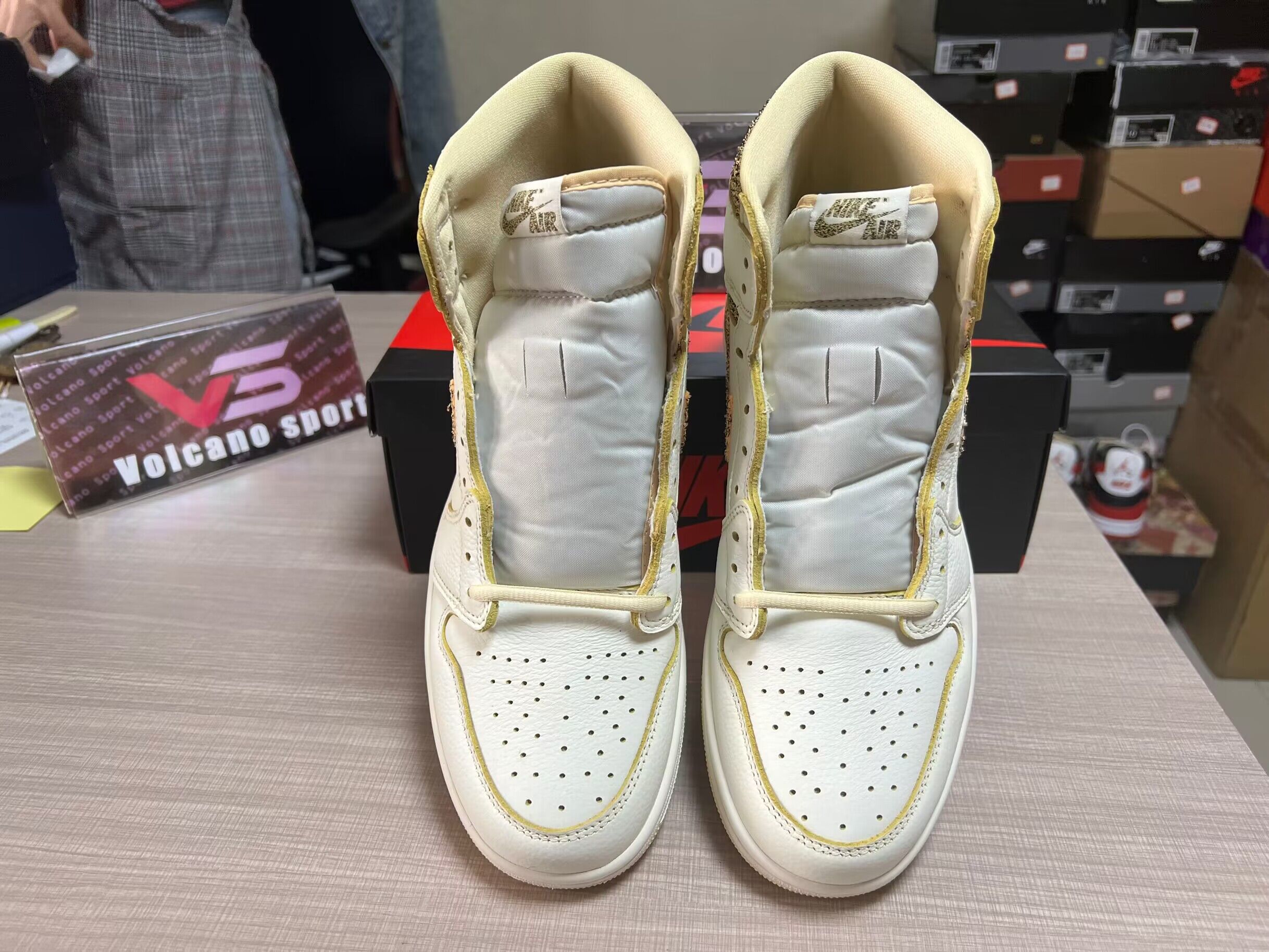 Jordan 1 Retro High OG Craft Vibrations Of Naija FD8631-100