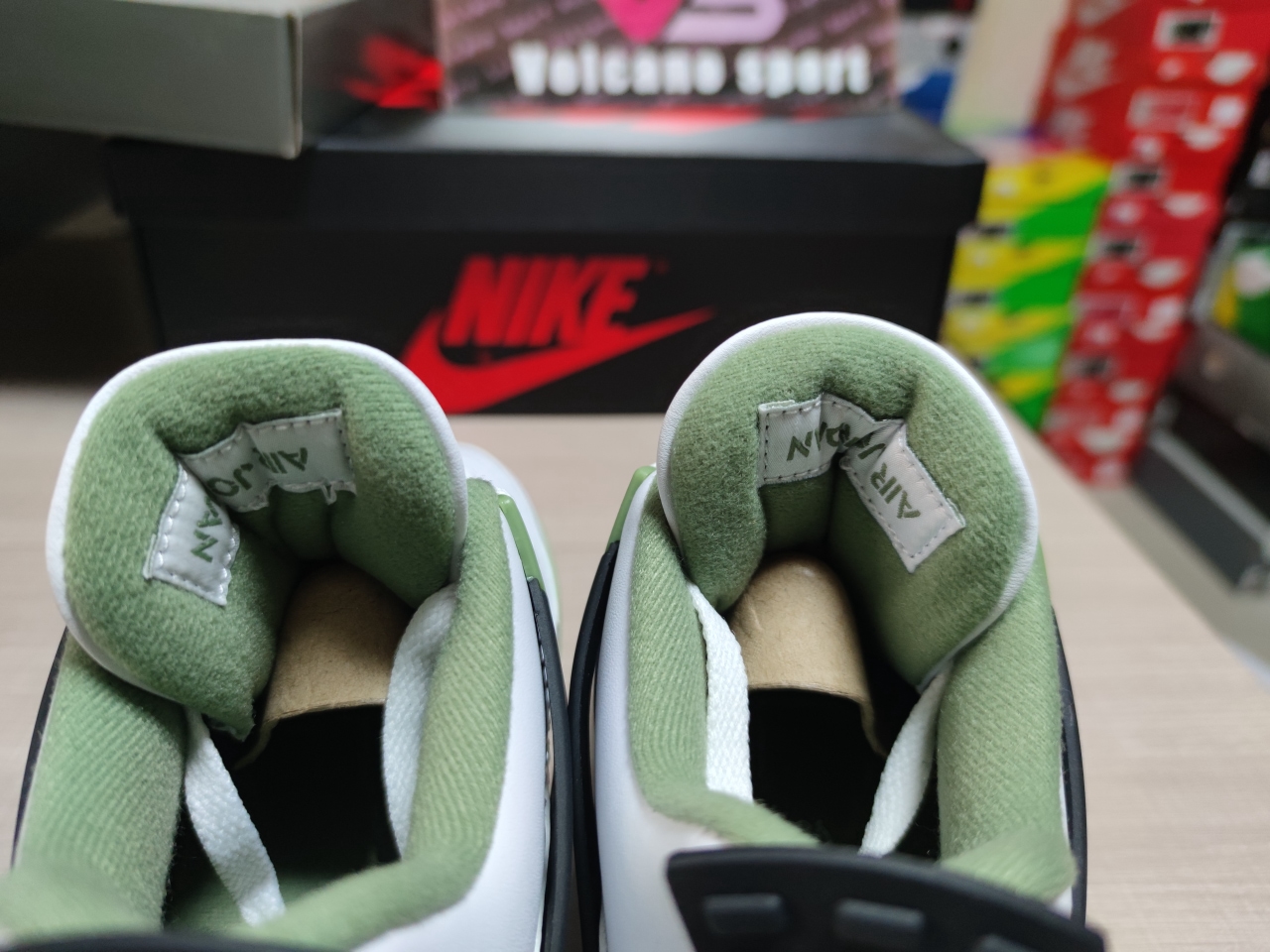 Jordan 4 Retro Seafoam AQ9129 103