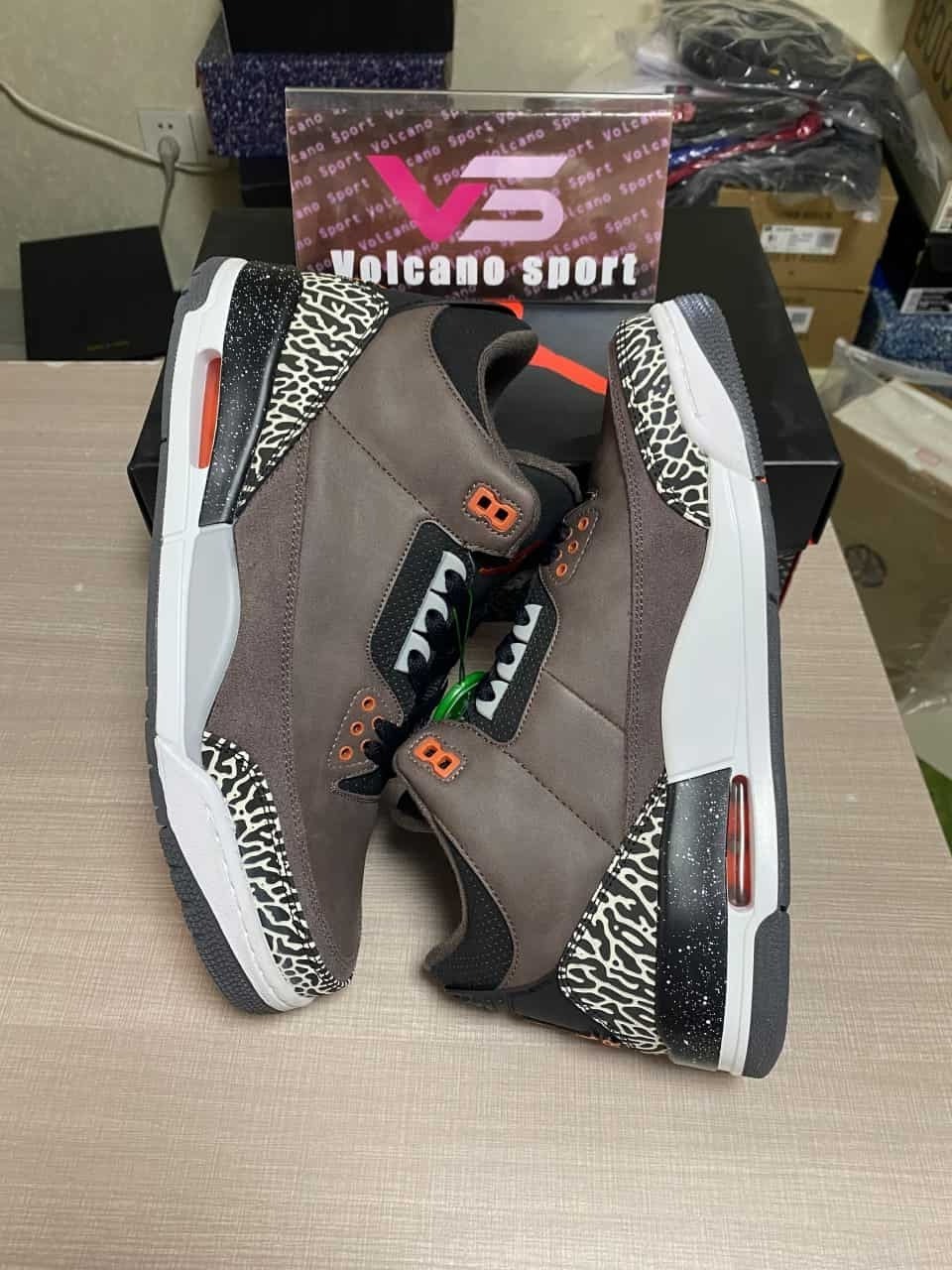 Jordan 3 Retro Fear Pack 626967-040