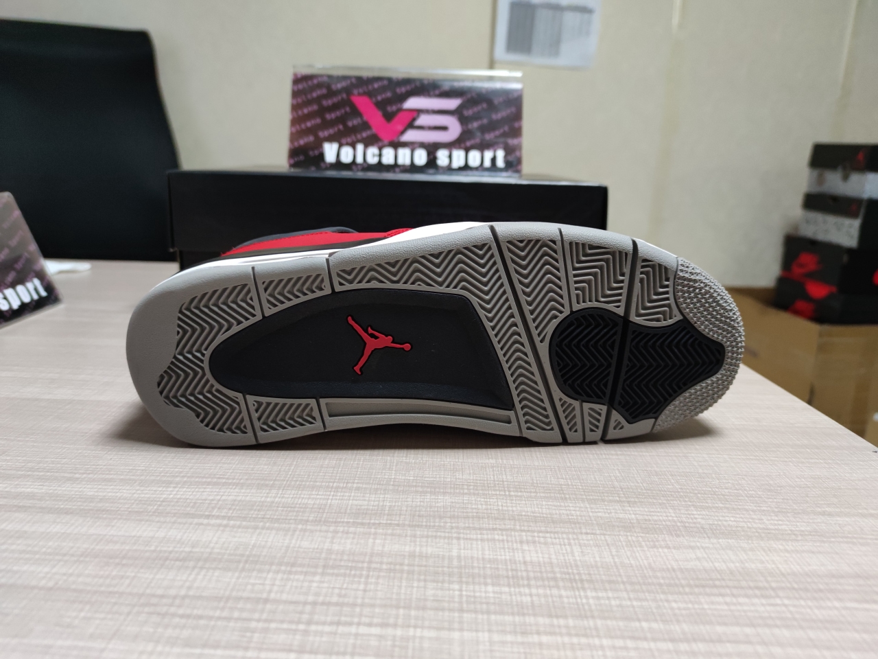 Jordan 4 Retro Toro Bravo 308497 603