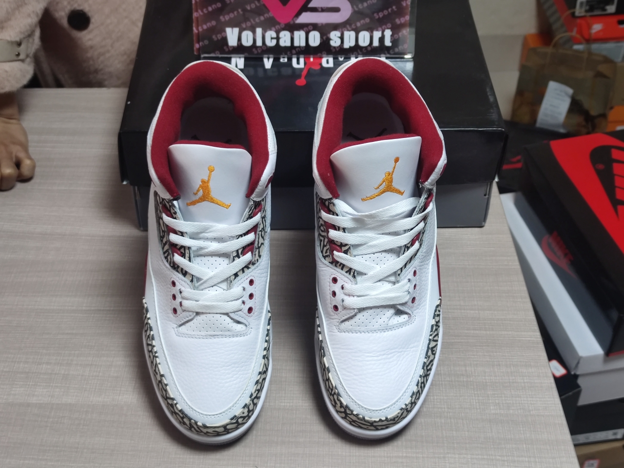 Jordan 3 Retro Cardinal Red CT8532 126