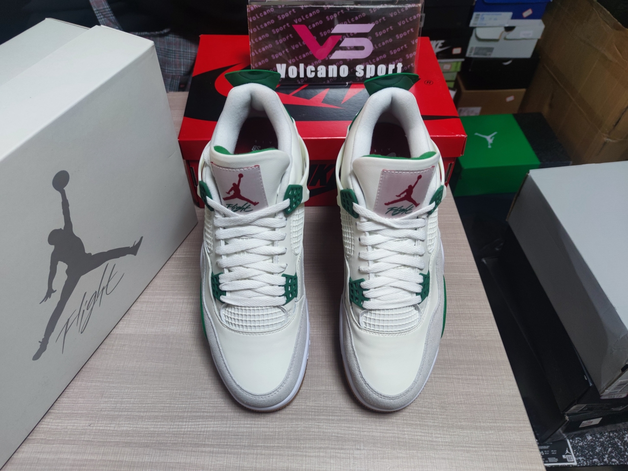 Jordan 4 retro SB Pine Green DR5415-103