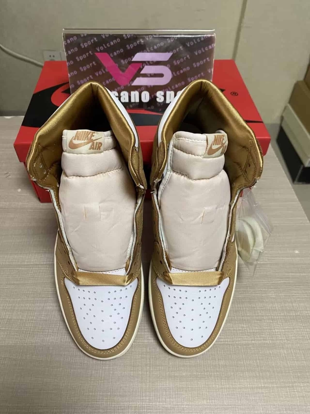 Jordan 1 Retro High OG Praline FN6622-201