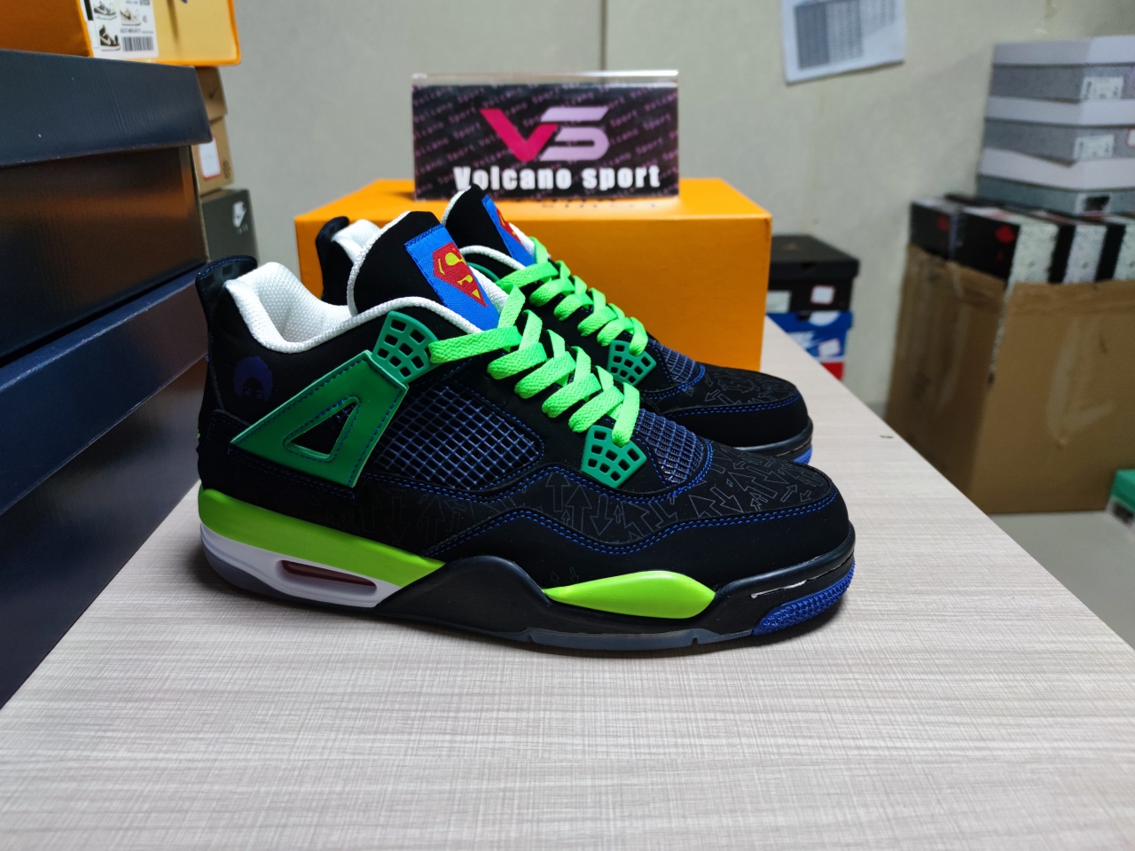 Jordan 4 Retro Doernbecher  408452-015