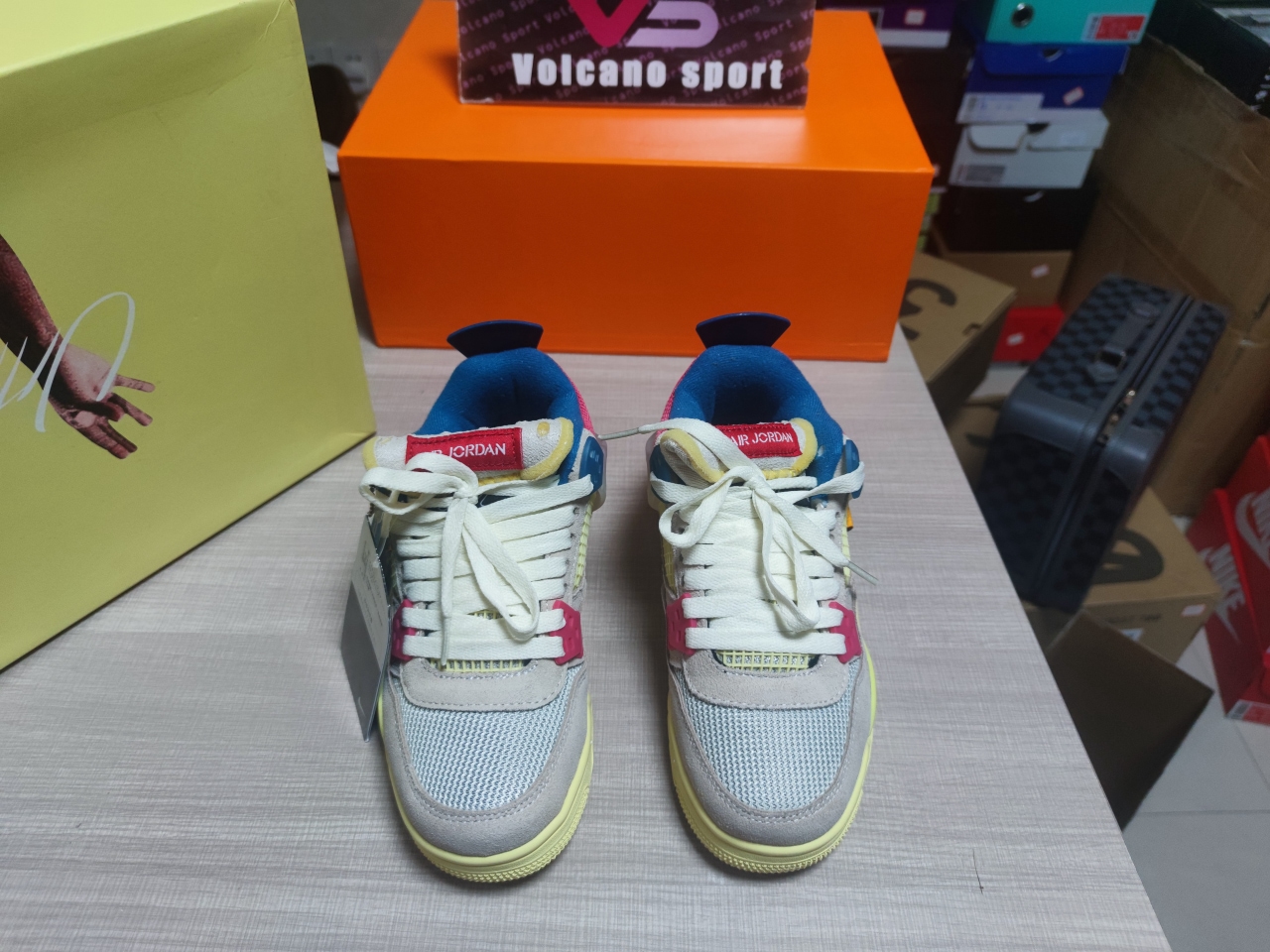 Jordan 4 Retro Union Guava Ice DC9533-800