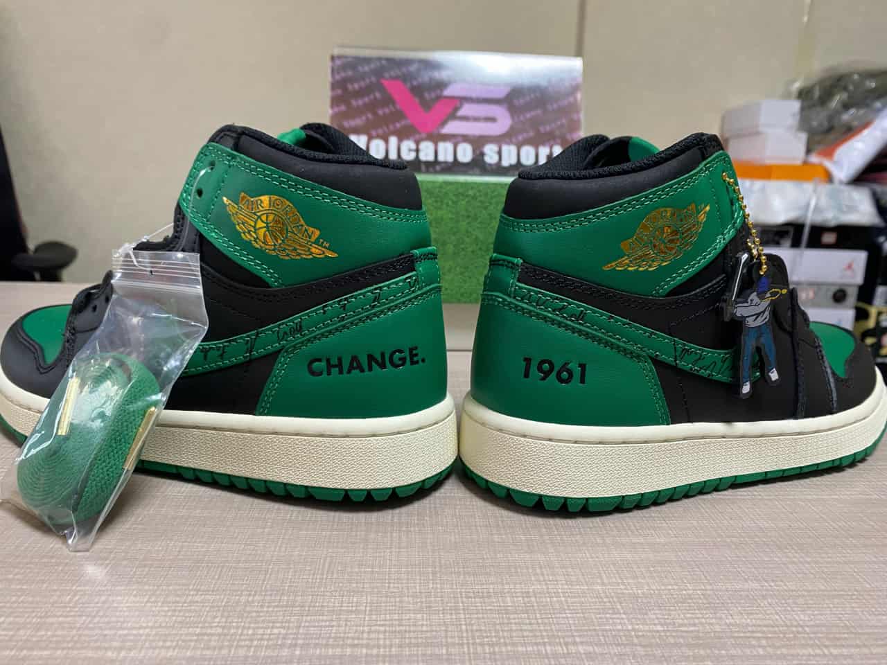 Jordan 1 Retro High Golf Eastside Golf 1961 FJ0849-001