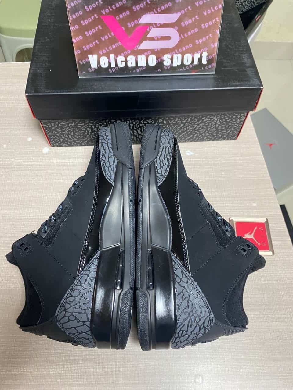 Jordan 3 Retro Black Cat 136064-002