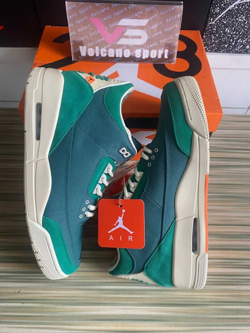 Jordan 3 Retro SP Nina Chanel Abney Bicoasta FZ7974-300l