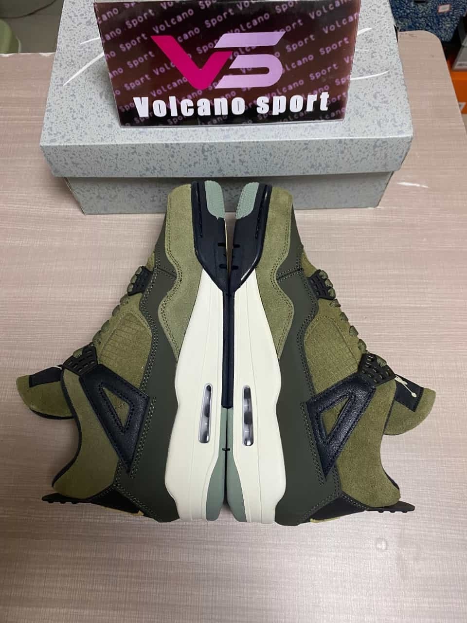 Jordan 4 Retro SE Craft Medium Olive FB9927-200