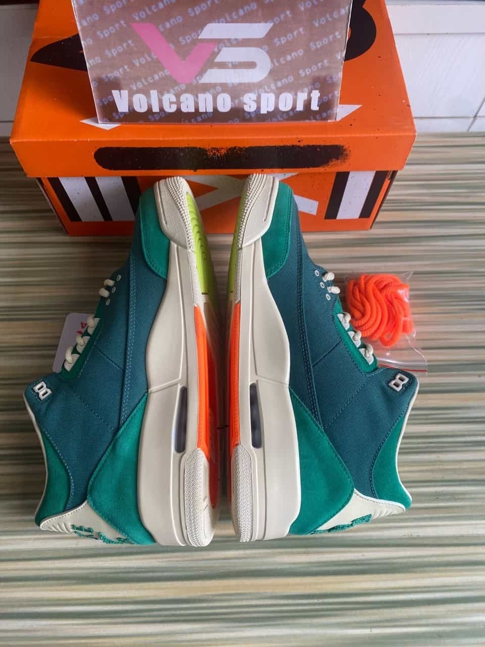 Jordan 3 Retro SP Nina Chanel Abney Bicoasta FZ7974-300l