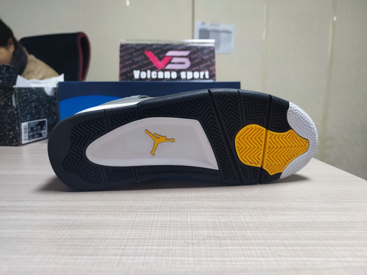 Jordan 4 Retro Cool Grey (2019) 308497 007