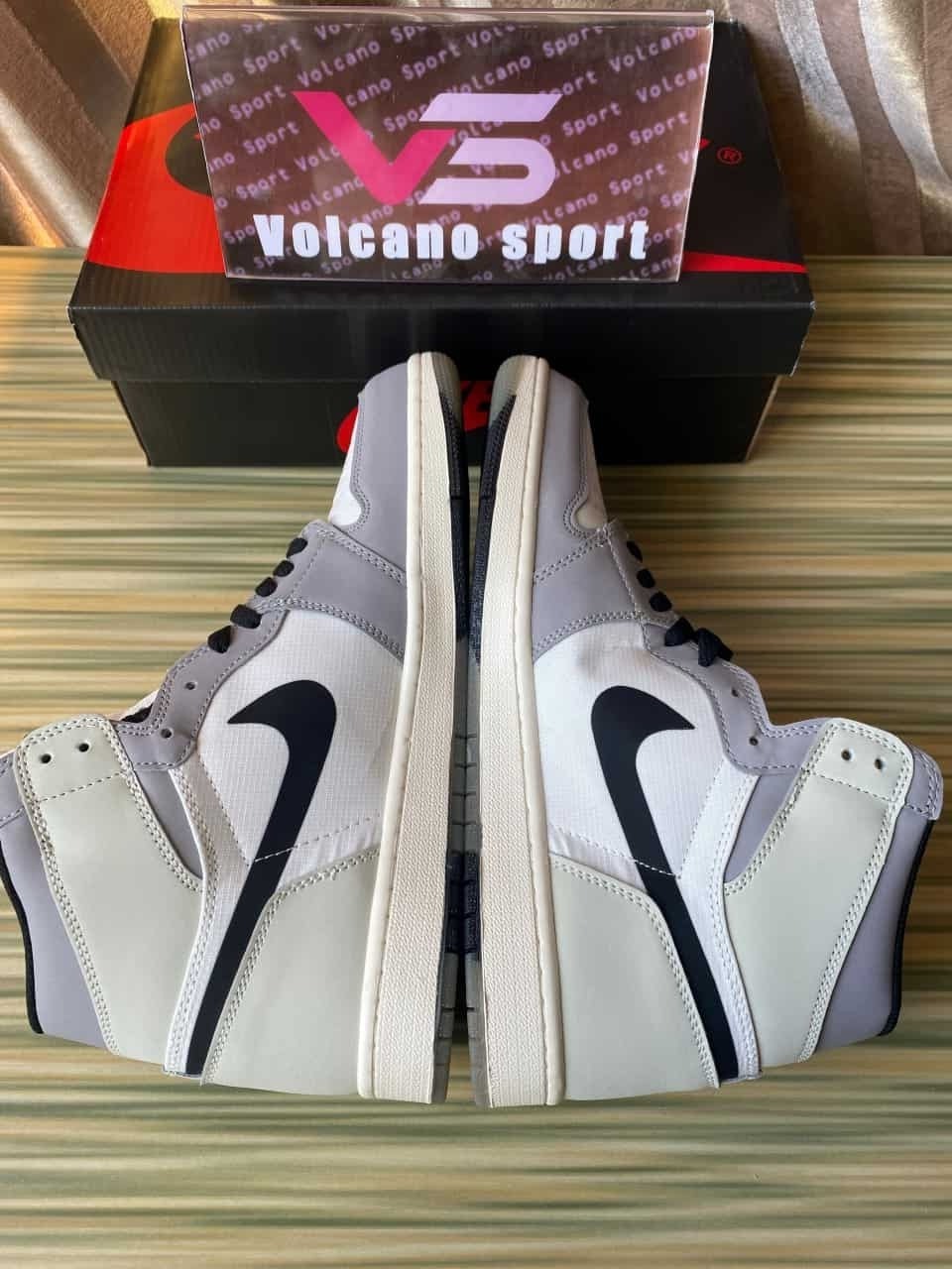 Jordan 1 High Element Gore-Tex Light Bone DB2889-100