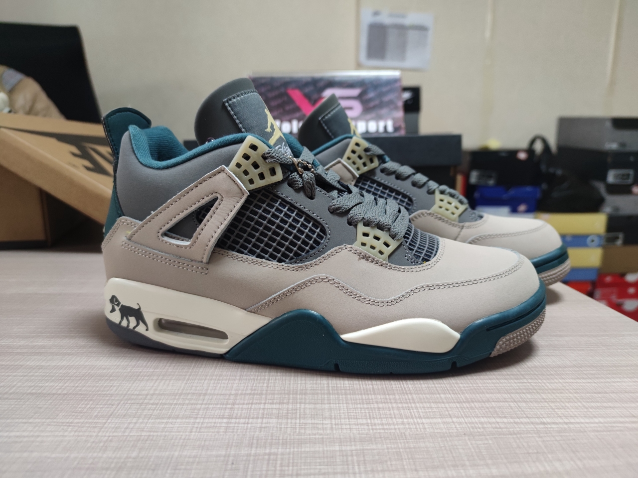 AIR JORDAN 4 RETRO NAVY BLUE