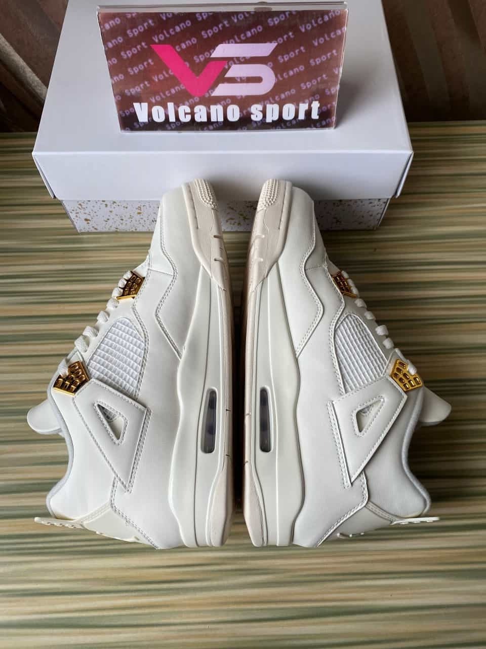 Air Jordan 4 “Metallic Gold” AQ9129-170