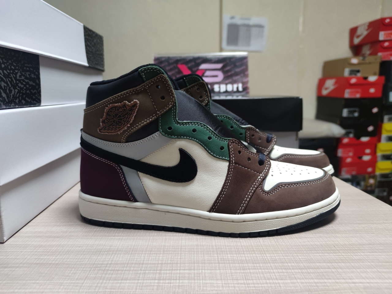 Jordan 1 Retro High OG Hand Crafted DH3097-001