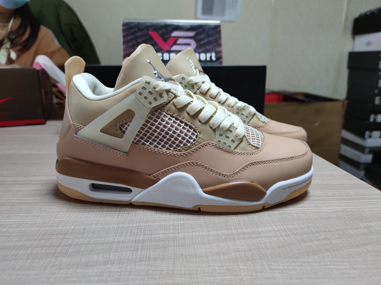 Jordan 4 Retro Shimmer DJ0675 200