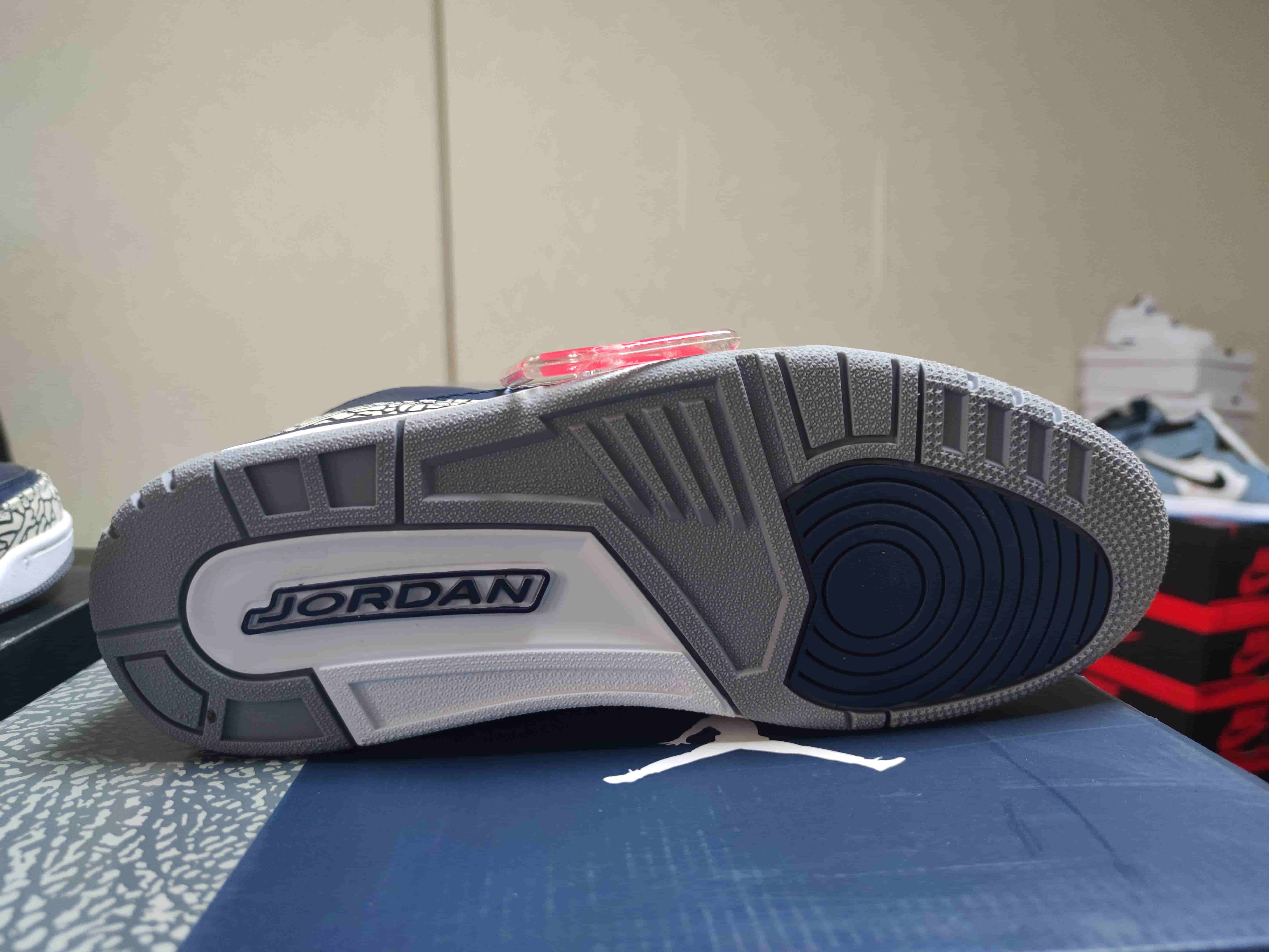 Jordan 3 “Midnight Navy”CT8532-401